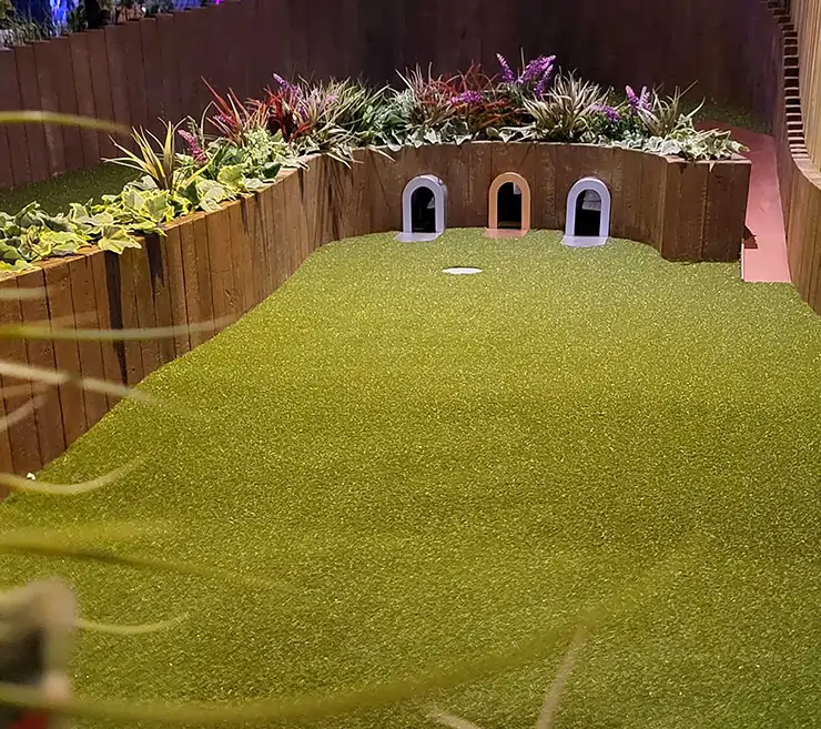 artificial-grass-mini-golf-course section of an artificial grass mini golf course