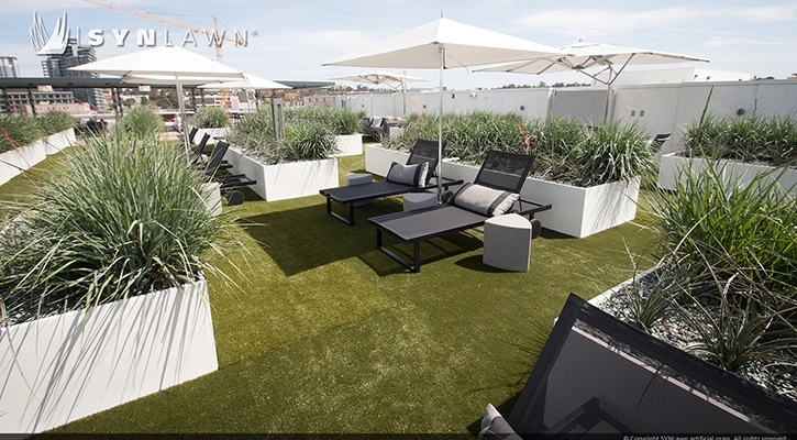 SYNLawn-artificial-grass-commercial-condo-community-rooftop-furniture-2