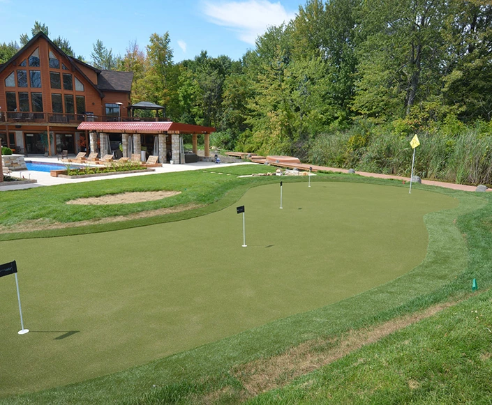 SYNLawn-artificial-grass-golf-backyard-putting-green-landscape-design-2