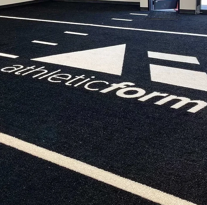 black-indoor-athletic-turf-synlawn