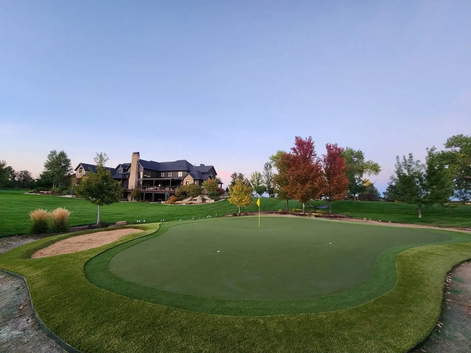 Backyard putting green in Atlanta, GA