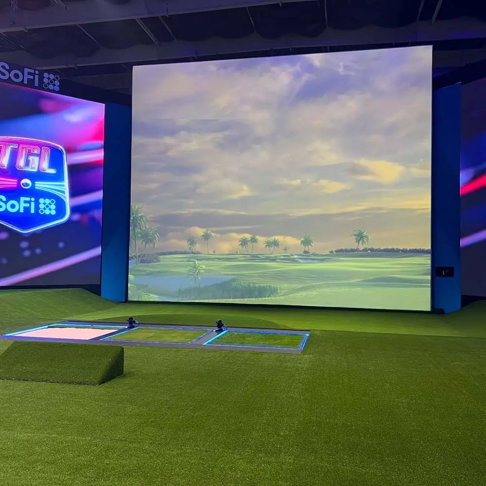 Indoor artificial golf installation from SYNLawn 